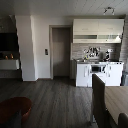 Milonia * Bernkastel-Kues