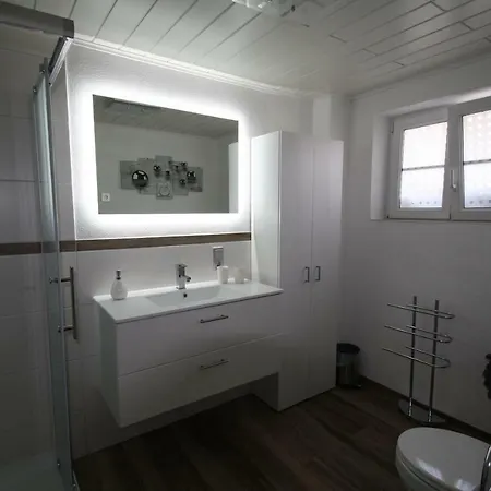 Milonia * Bernkastel-Kues